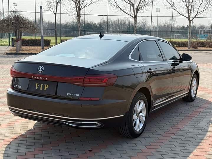 Фото 6 - Volkswagen Passat