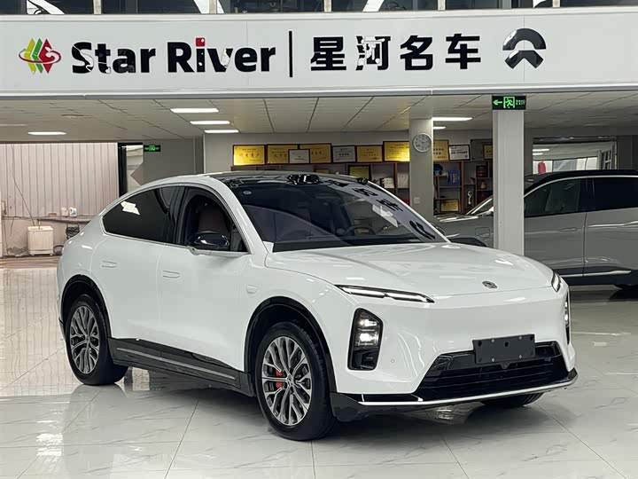 Фото 3 - Nio EC6