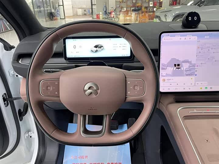 Фото 9 - Nio EC6