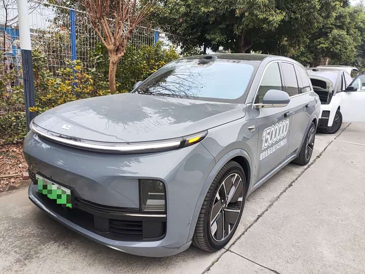 Фото 1 - LiXiang L8