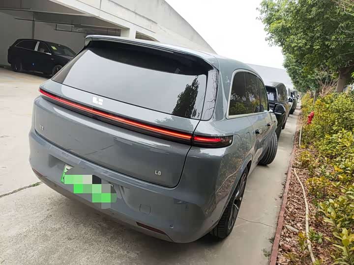 Фото 2 - LiXiang L8