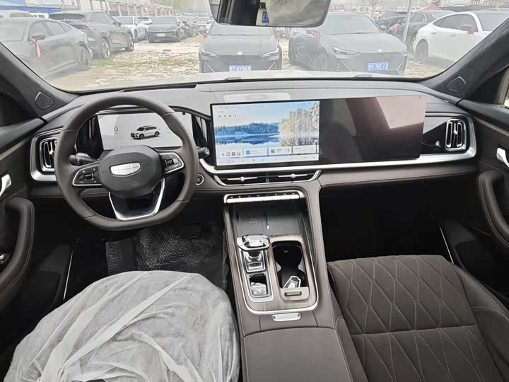 Photo 8 - Geely Monjaro