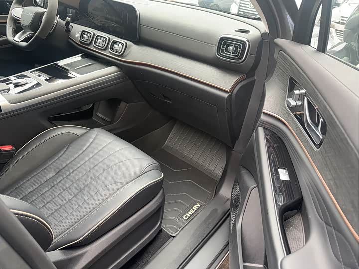 Фото 7 - Chery Tiggo 9