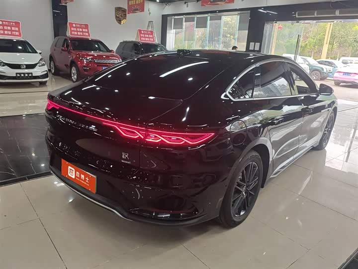 Фото 2 - BYD Han