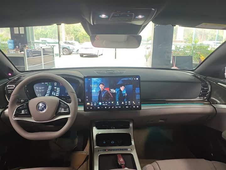 Фото 5 - BYD Han