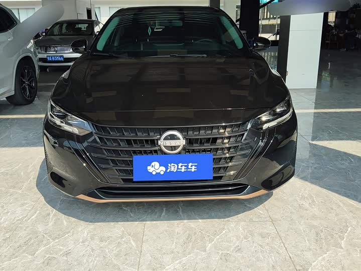 Фото 2 - Nissan Sylphy