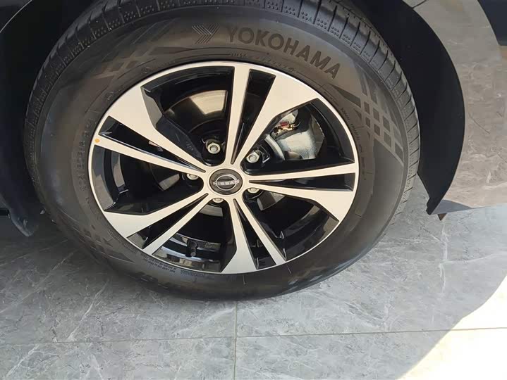 Фото 6 - Nissan Sylphy