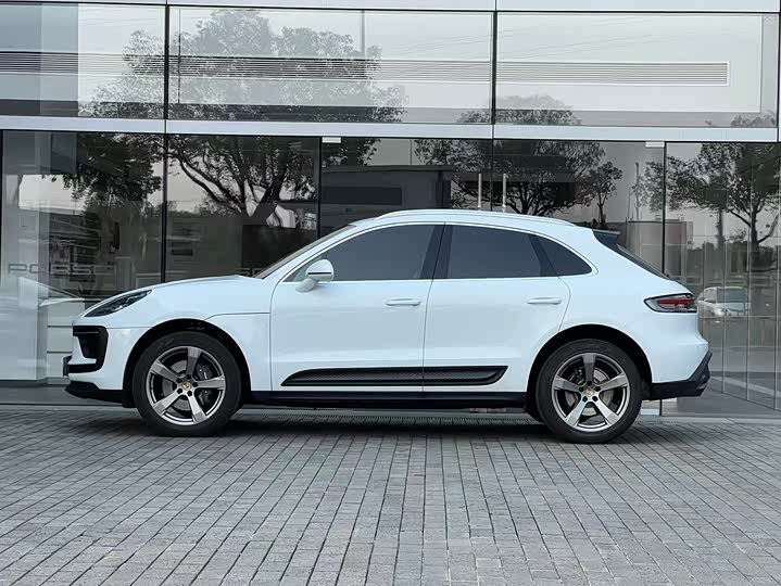 Фото 2 - Porsche Macan