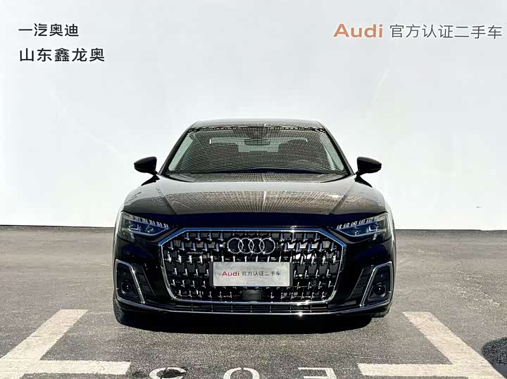 Фото 2 - Audi A8