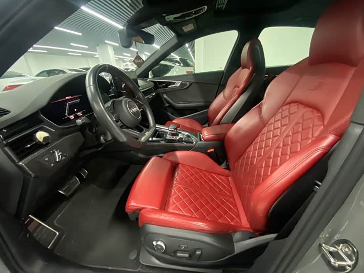 Фото 8 - Audi S4