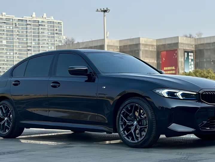 Фото 2 - BMW 3 Series