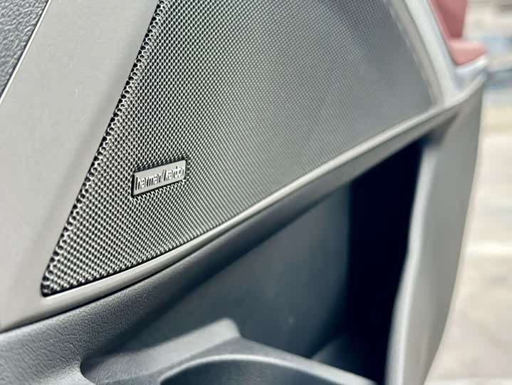 Фото 6 - BMW 3 Series