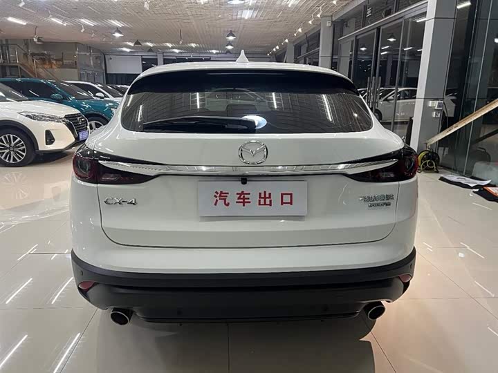 Фото 5 - Mazda CX-4