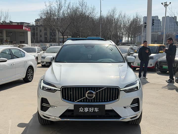 Фото 2 - Volvo XC60