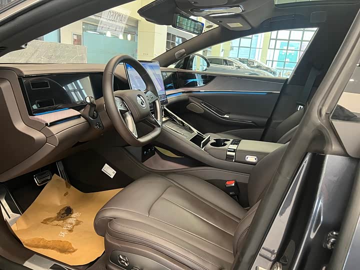 Фото 6 - Denza Z9