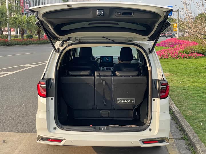 Фото 6 - Honda Odyssey