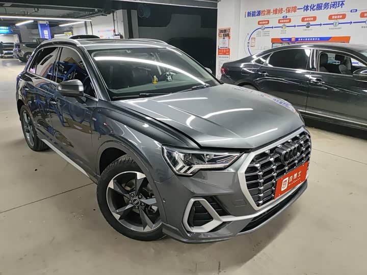 Фото 3 - Audi Q3