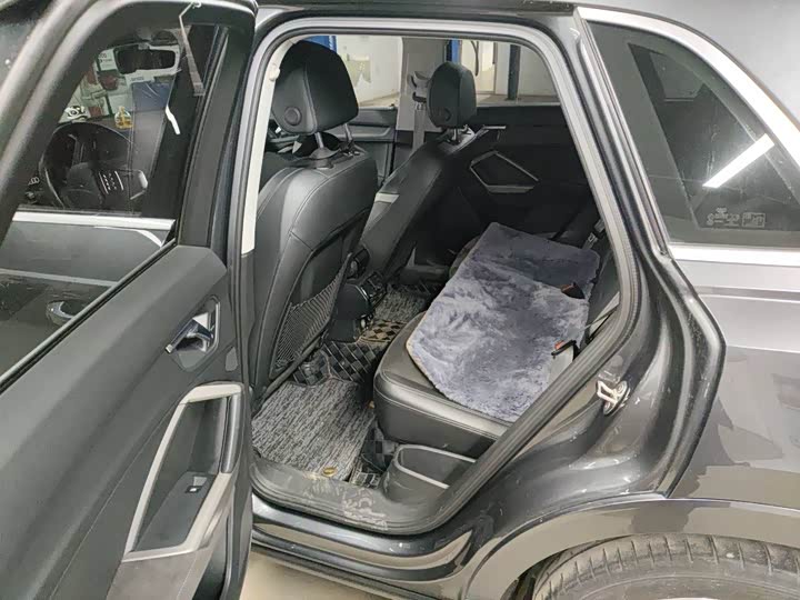 Фото 5 - Audi Q3