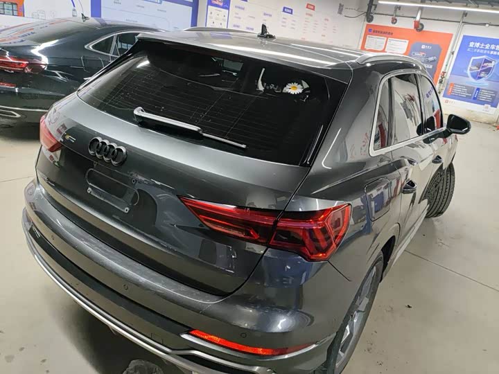 Фото 9 - Audi Q3