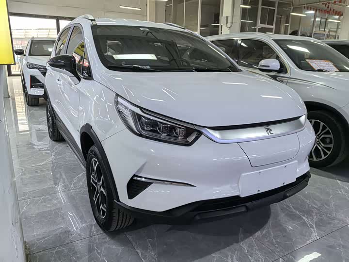 Фото 3 - BYD Yuan Pro