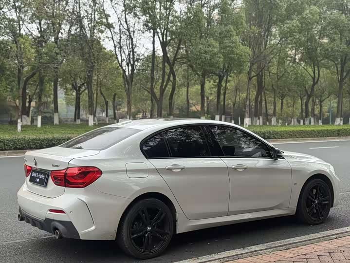 Zdjęcie 7 - BMW 1 Series