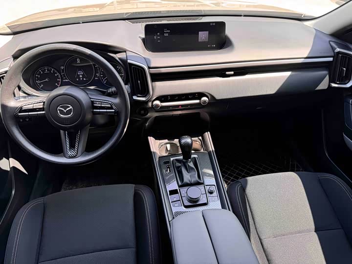 Photo 7 - Mazda CX-50