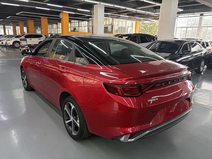 Geely Emgrand L 2022 2022款 1.4T CVT尊贵型