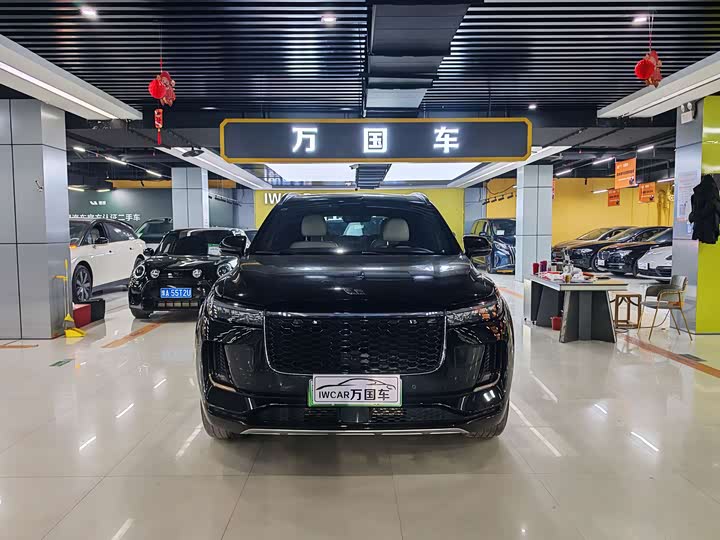 Фото 2 - LiXiang One