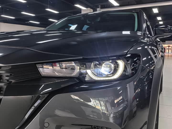 Photo 4 - Mazda CX-50