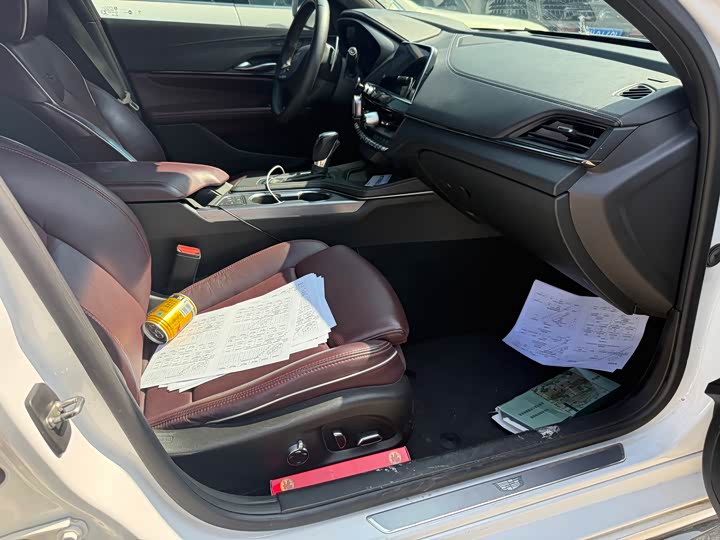 Фото 7 - Cadillac CT4