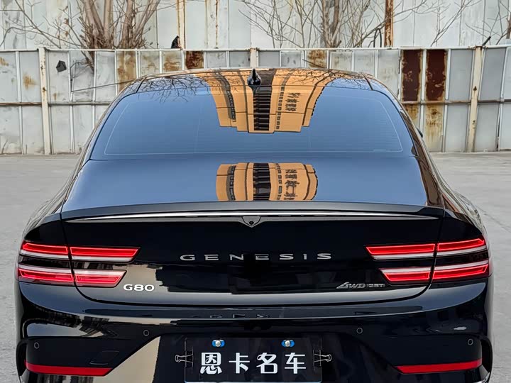 Фото 8 - Genesis G80