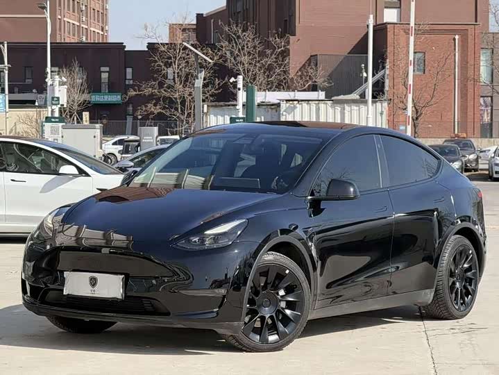 Photo 1 - Tesla Model Y