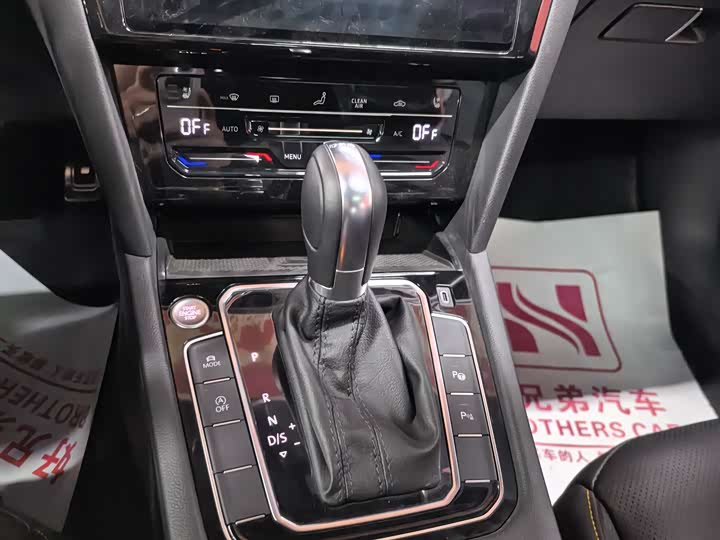 Фото 7 - Volkswagen CC