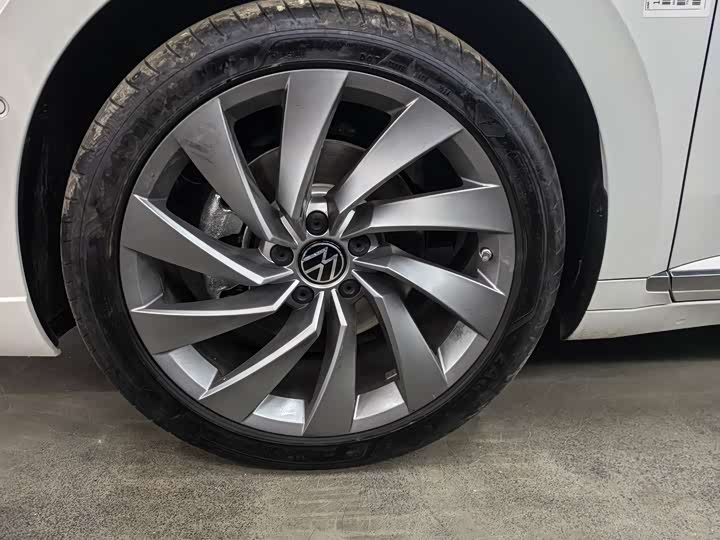 Фото 8 - Volkswagen CC