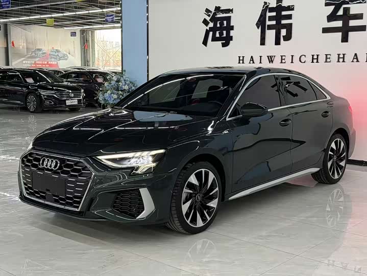 Фото 1 - Audi A3