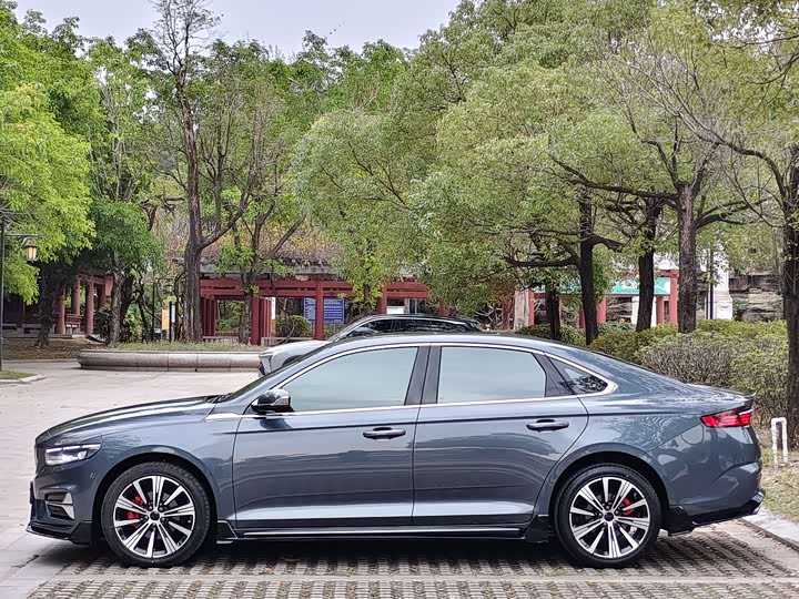 Фото 6 - Geely Preface