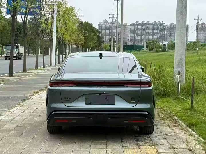 Фото 8 - BYD Han L