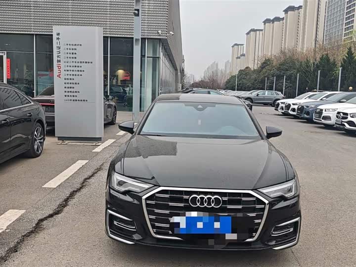 Фото 2 - Audi A6L