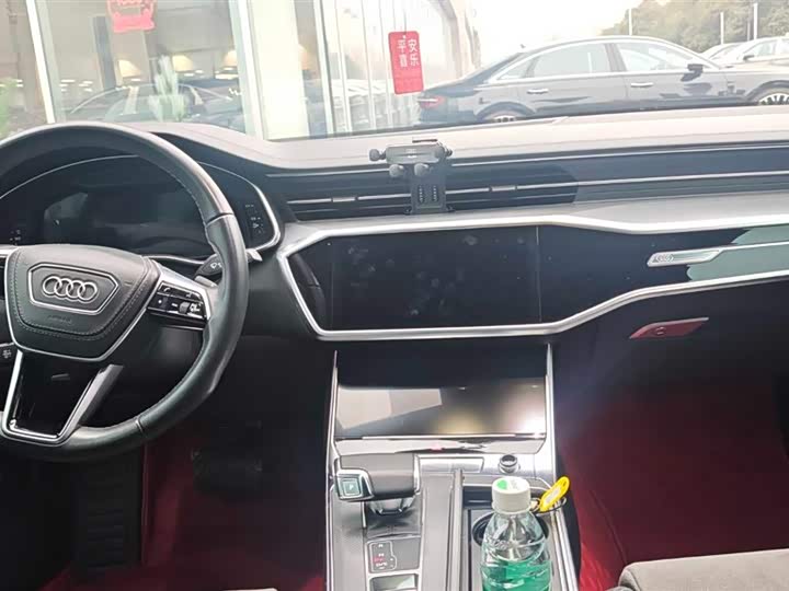 Фото 5 - Audi A6L