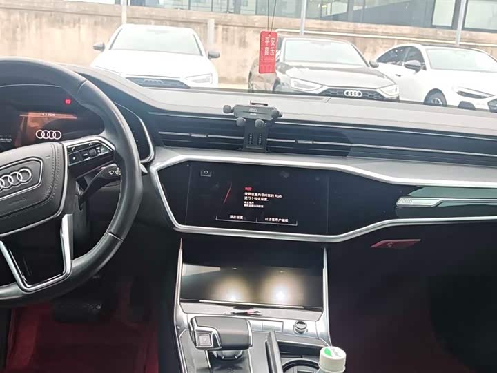 Фото 8 - Audi A6L