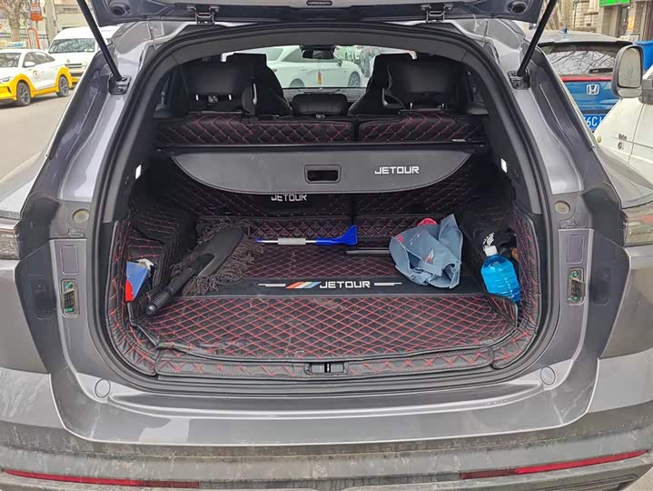 Photo 4 - Jetour Dashing