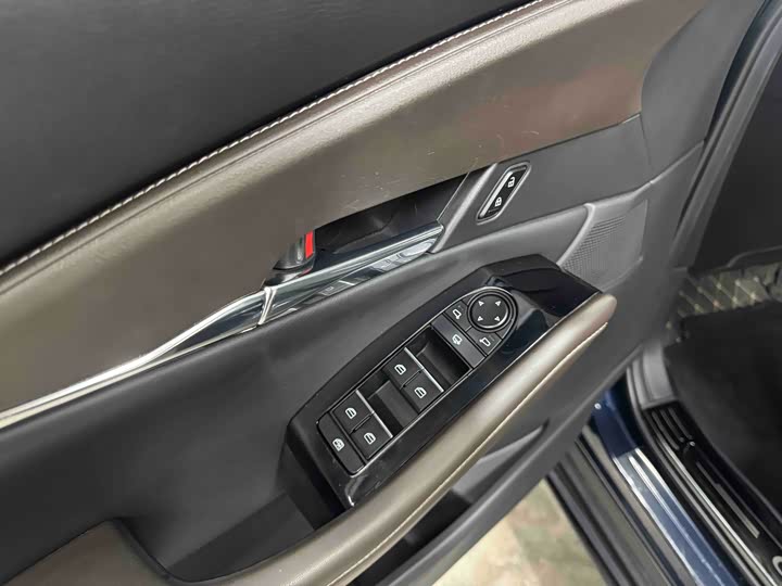 Фото 9 - Mazda CX-30