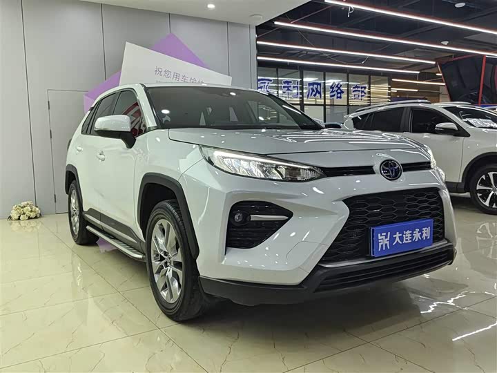 Photo 3 - Toyota Wildlander