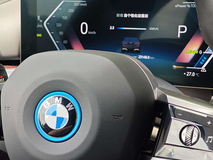 Фото 8 - BMW i5