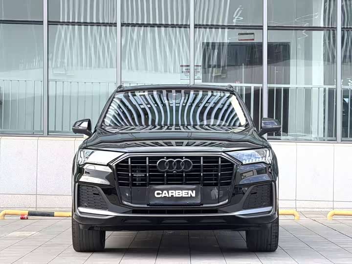 Фото 2 - Audi Q7