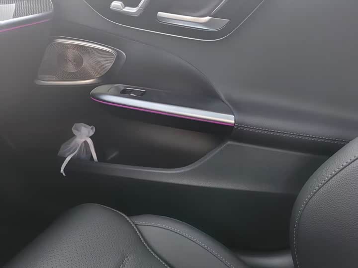 Фото 6 - Mercedes-Benz C-Class