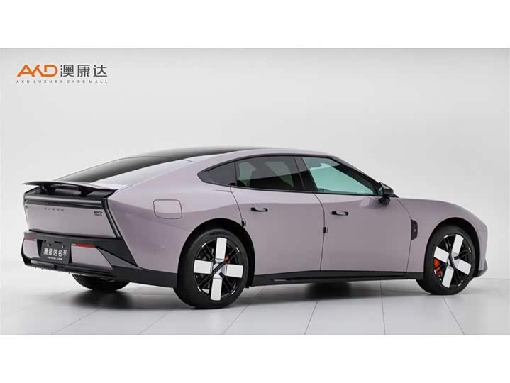 Фото 3 - XPeng P7