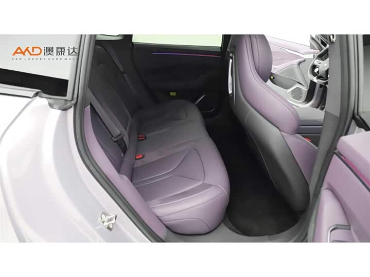 Фото 8 - XPeng P7