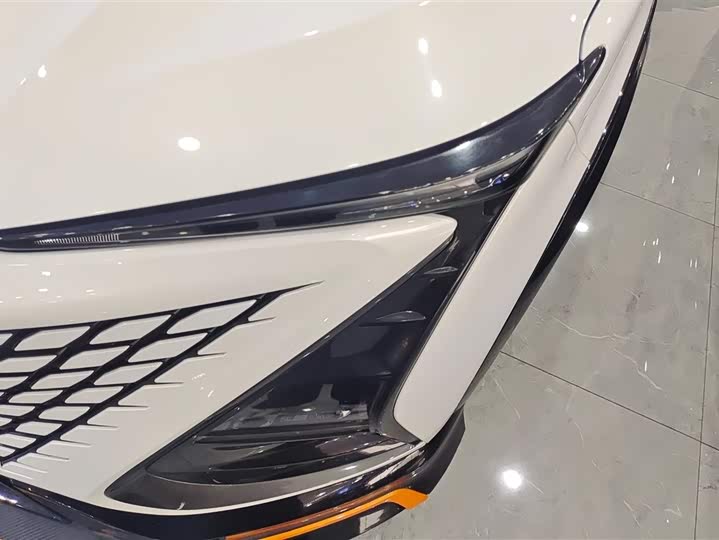 Фото 5 - Changan UNI-T