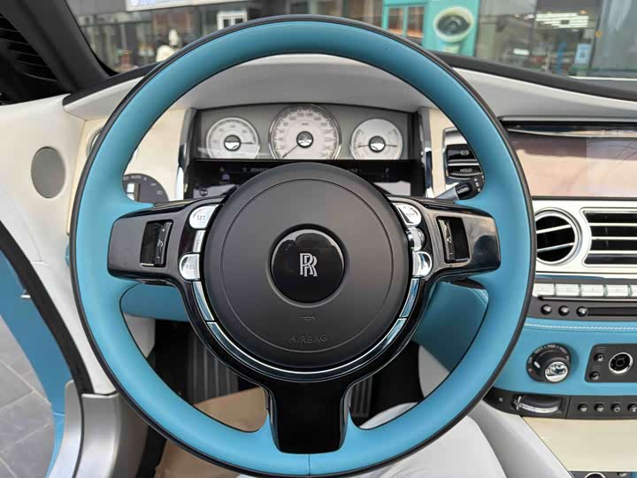 Фото 8 - Rolls-Royce Dawn